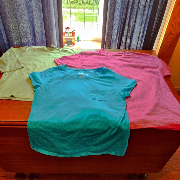 Tops - Women's xl t-shirt bundle